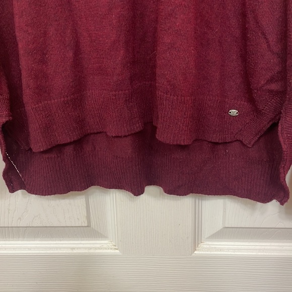 Sweater - Picture 4 of 5